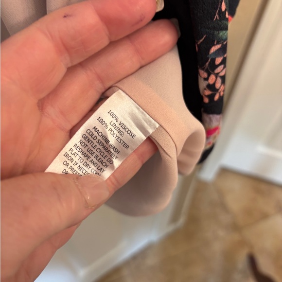 Floral Kimono Cardigan - Black with Multicolor Floral Print Women’s L/XL - Picture 7 of 8